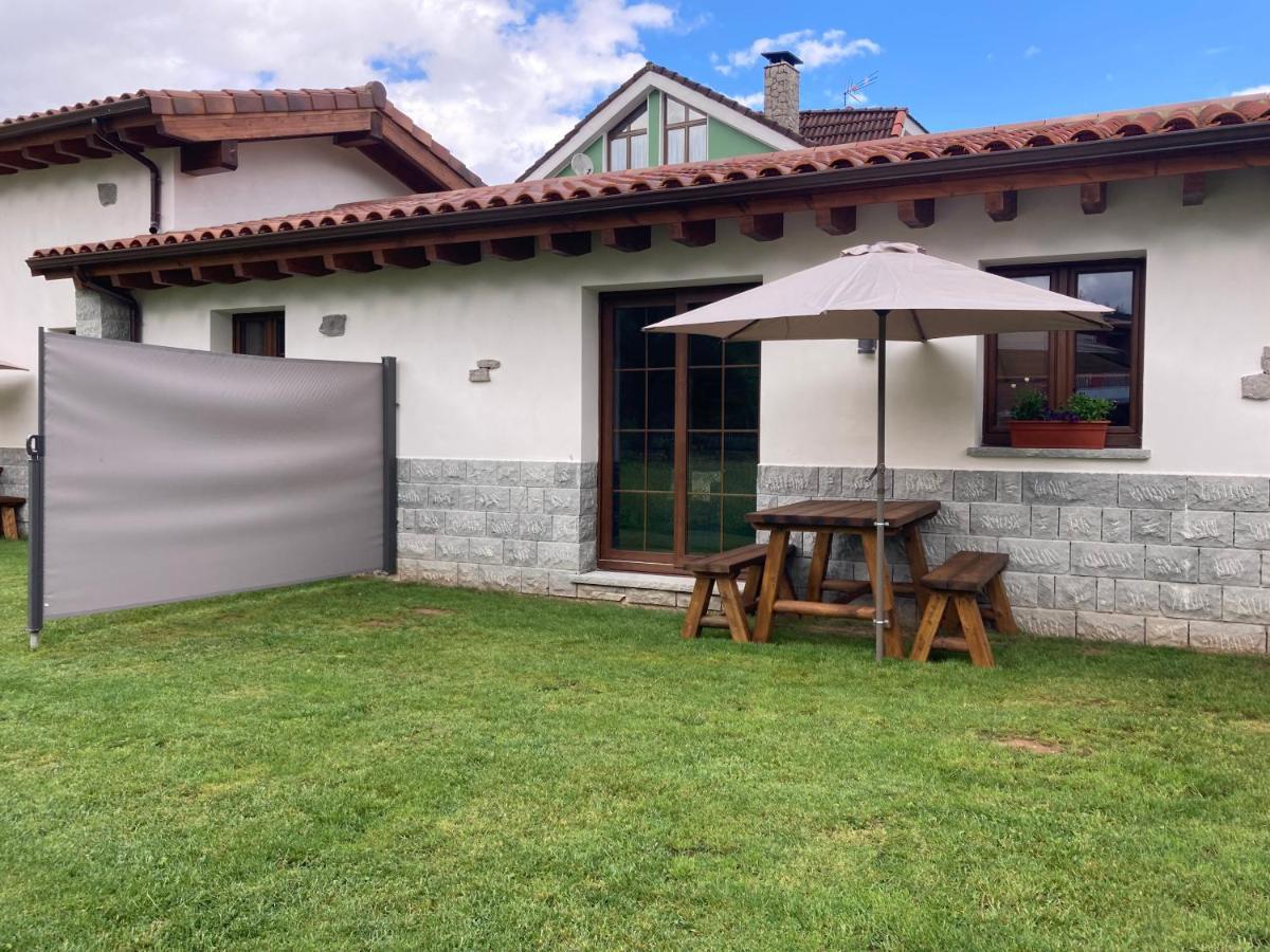 Apartamentos La Presa El Molin Onís 外观 照片
